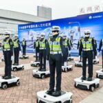 Chine : des robots policiers assistés par l’IA prennent position aux carrefours